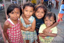 Indonesia: Children smiling in Yogyakarta