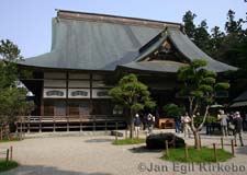 Chuson-ji: Main temple