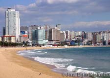 Busan: Haeundae beach in late fall